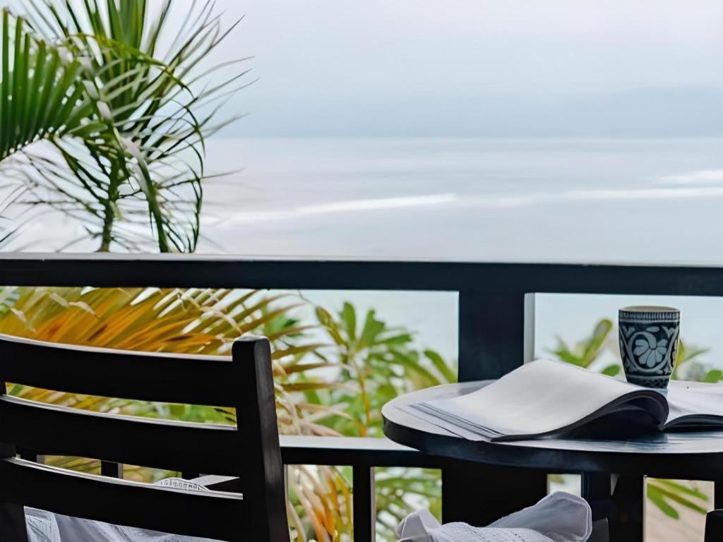 Batu Karang Lembongan Resort & Spa Exterior foto