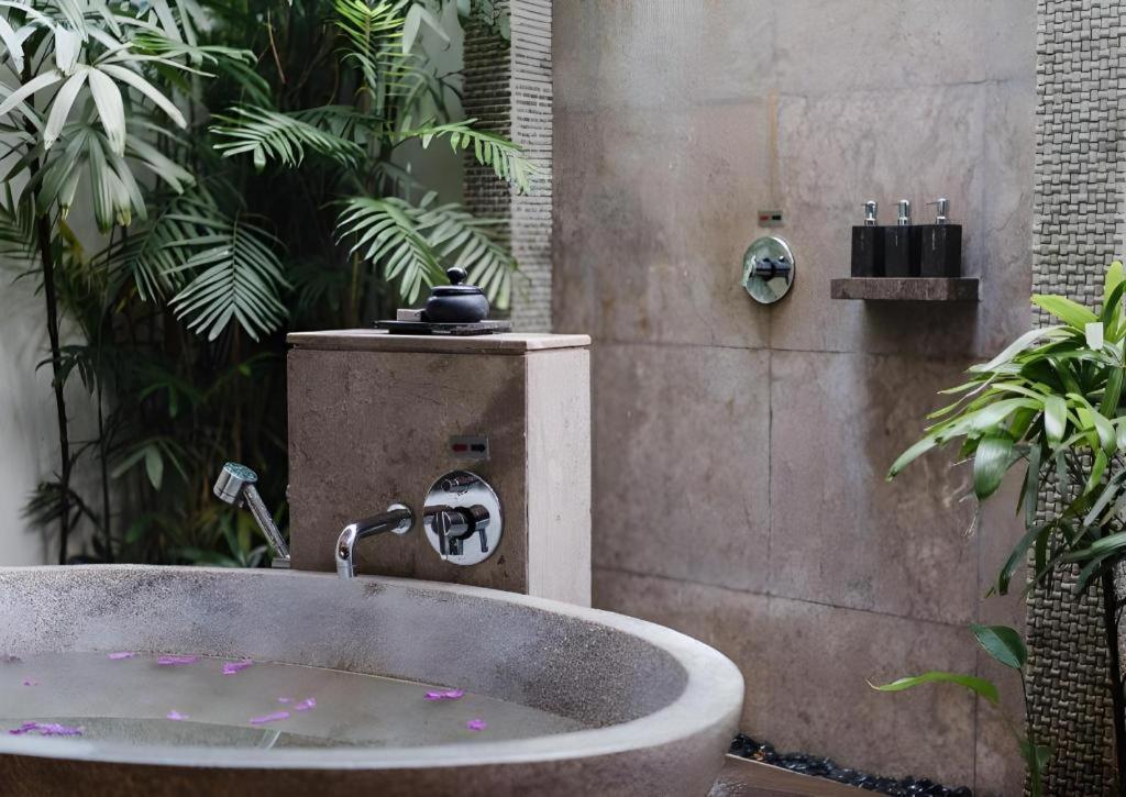 Batu Karang Lembongan Resort & Spa Exterior foto